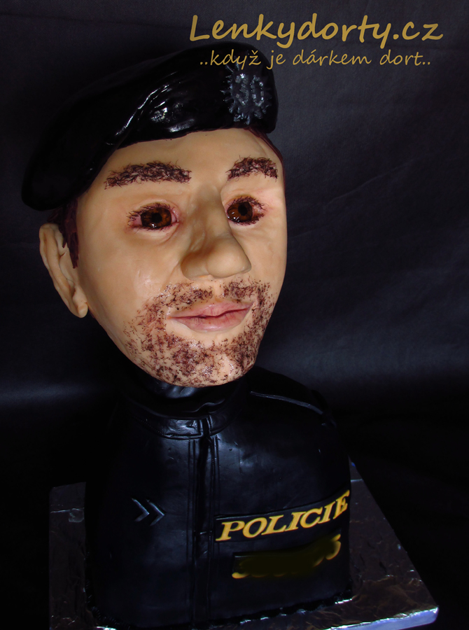 Policista dort busta
